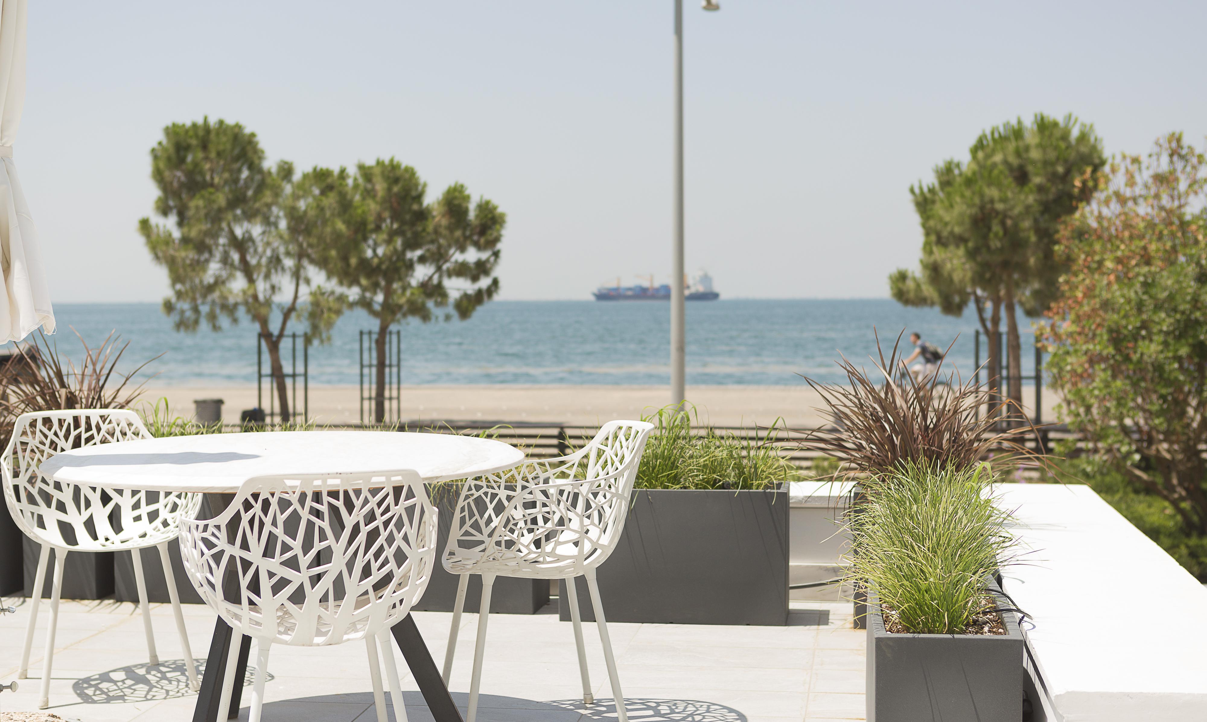 Makedonia Palace Tesalónica Exterior foto The beach of the hotel