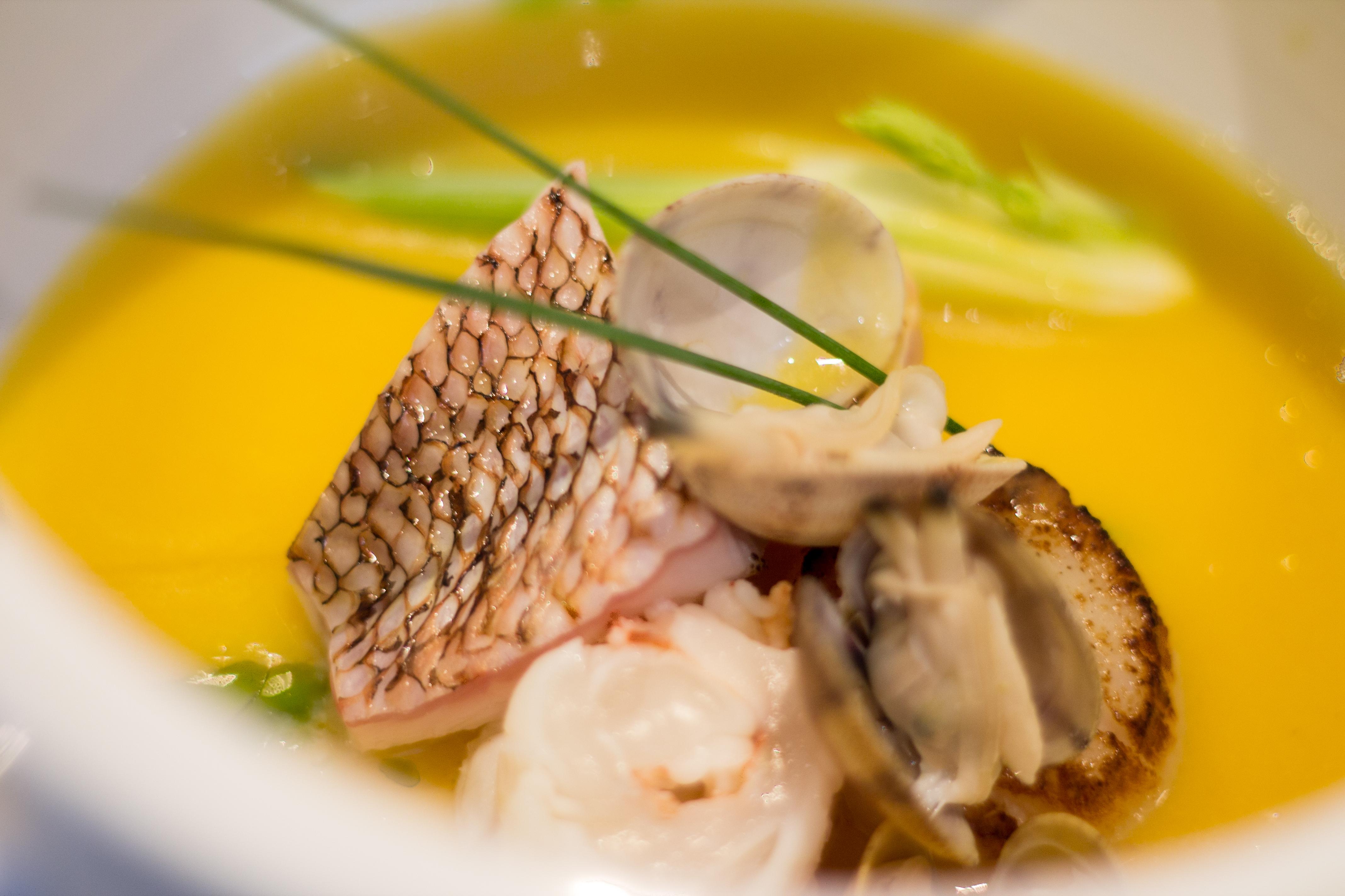 Makedonia Palace Tesalónica Exterior foto A seafood soup