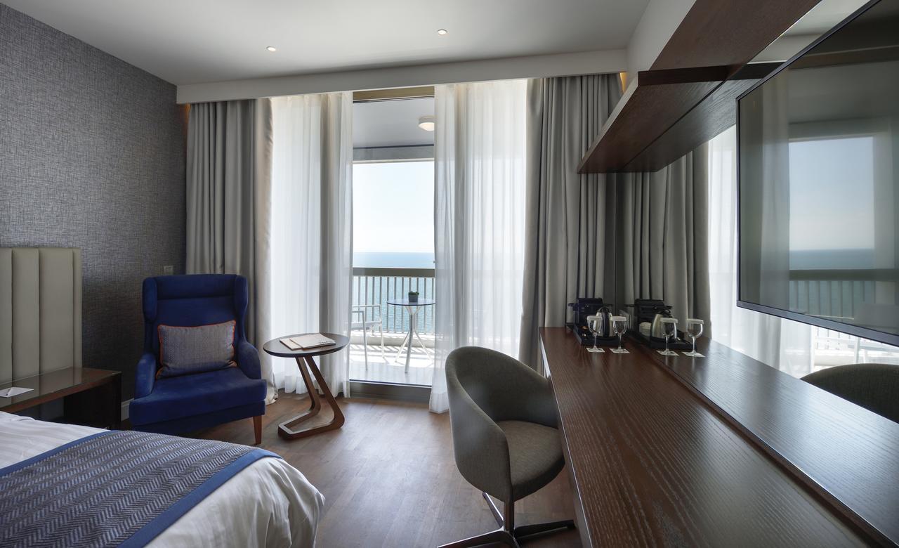 Makedonia Palace Tesalónica Exterior foto A room at the hotel